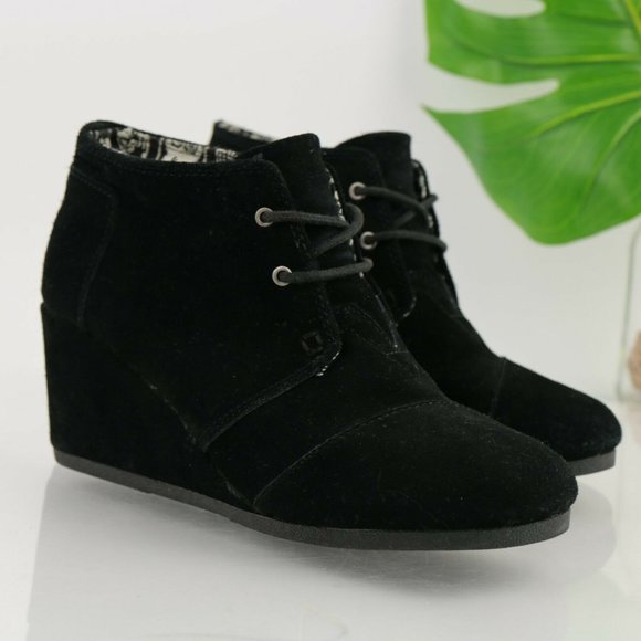 Toms Shoes - Toms Women Ankle Bootie Size 9 Wedge Lace Up Black Suede Boho Chic Comfy Casual